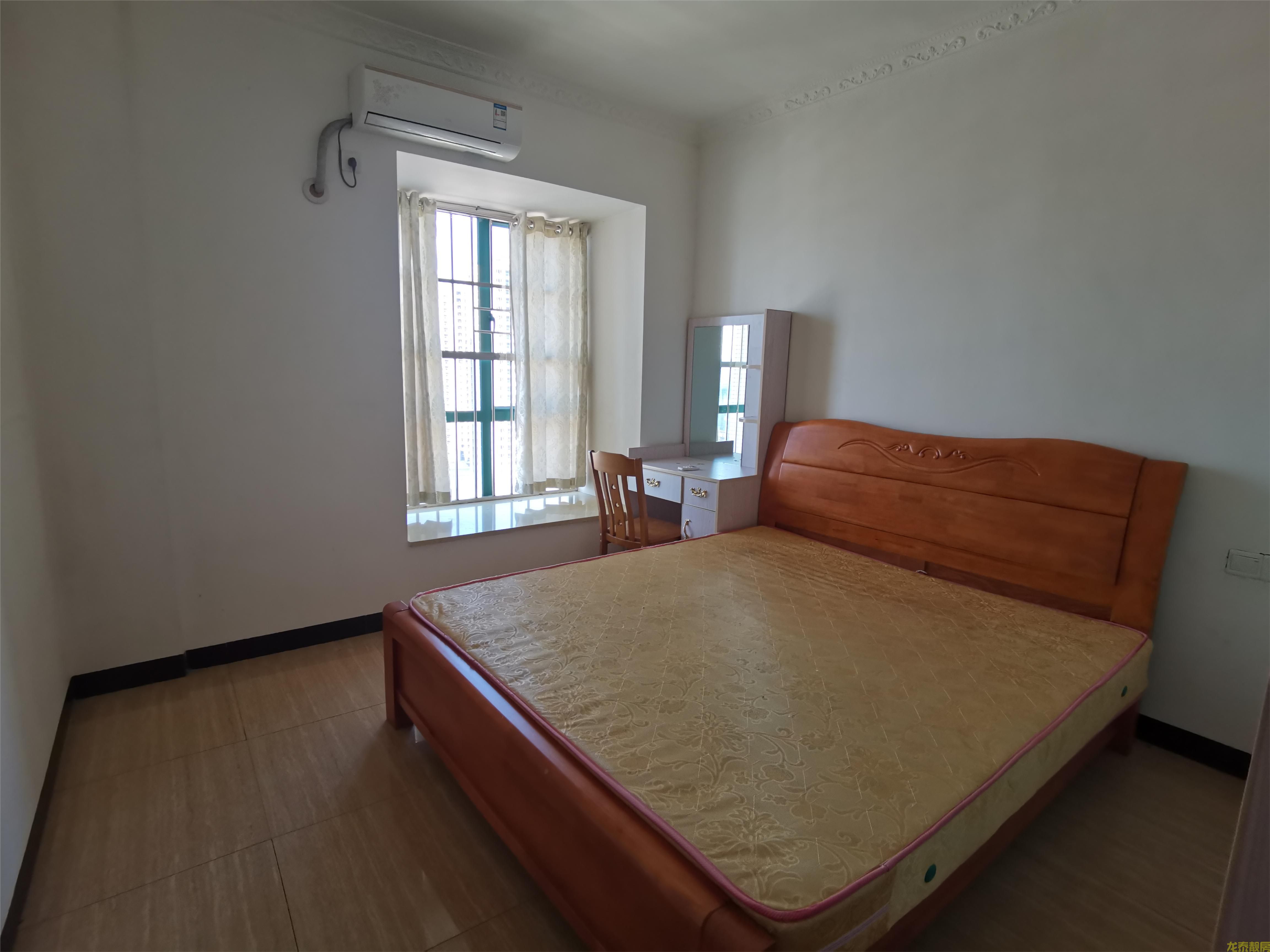 龙泉居电梯靓楼层精装3房