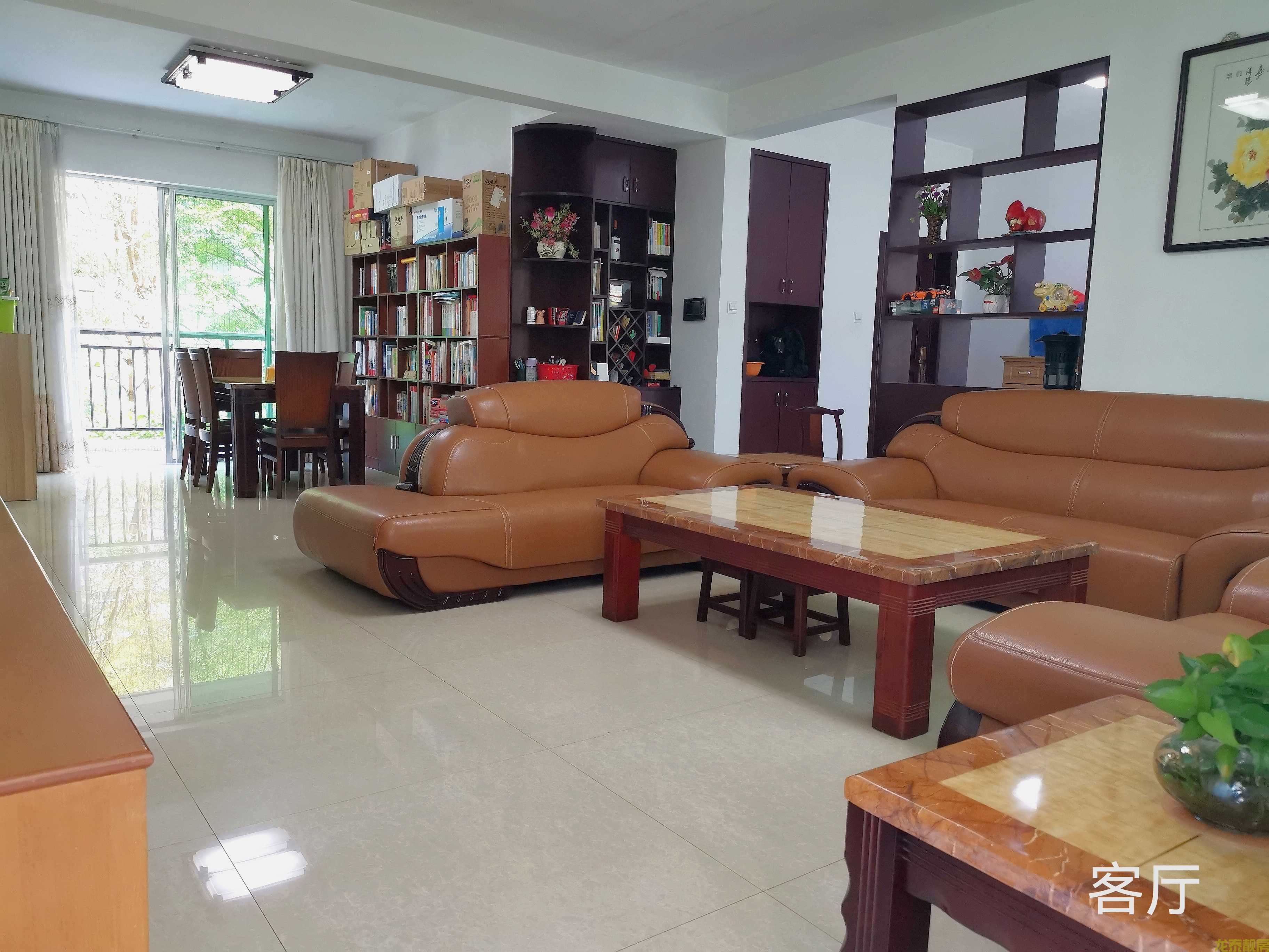 山水雅苑大三房出售