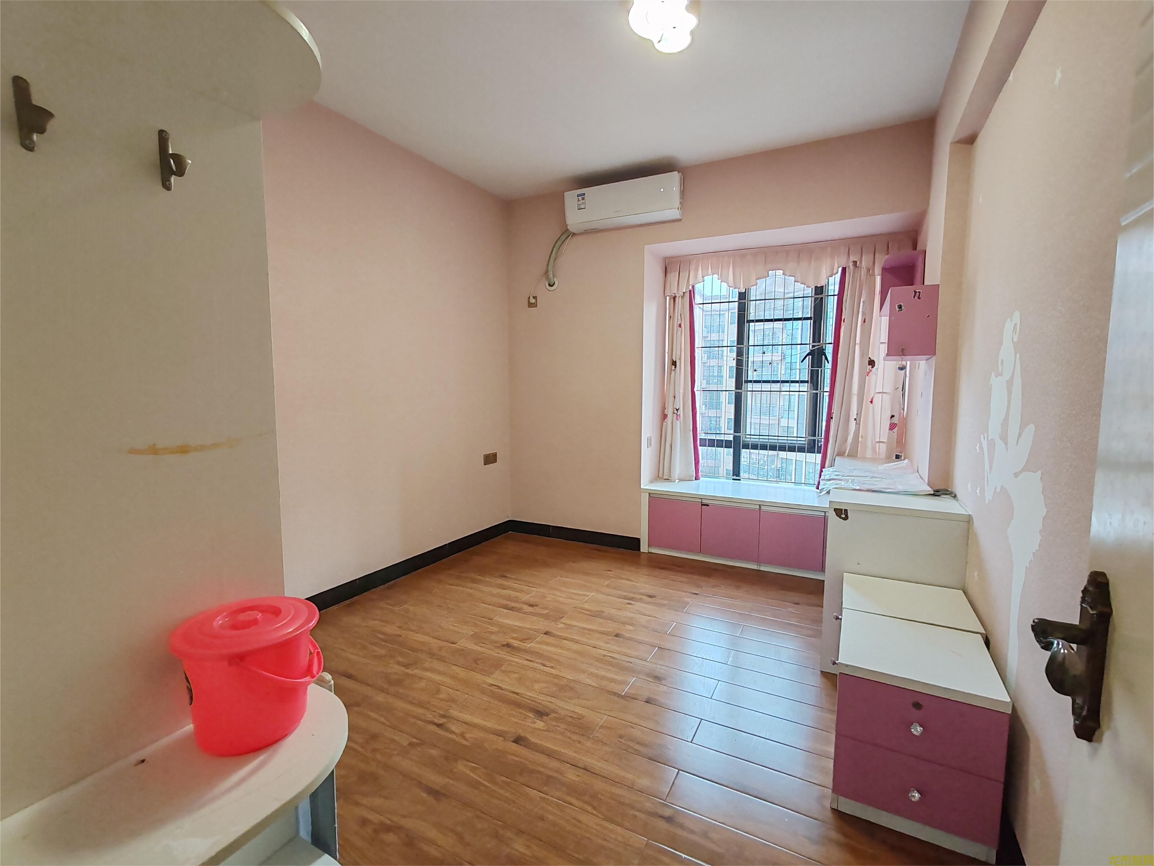 康盛名门精装四房