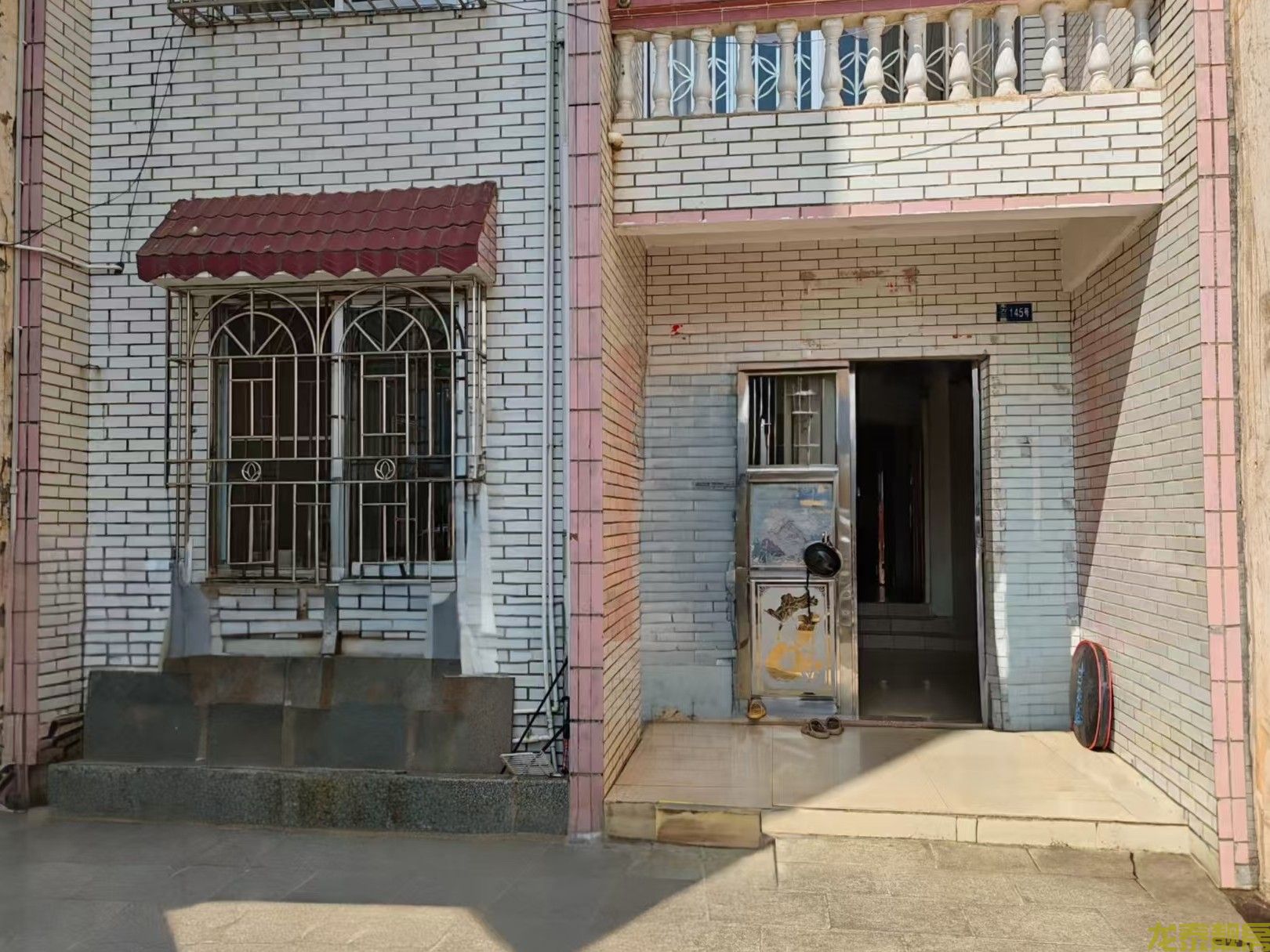 江口城区三层半自建房带前后花园