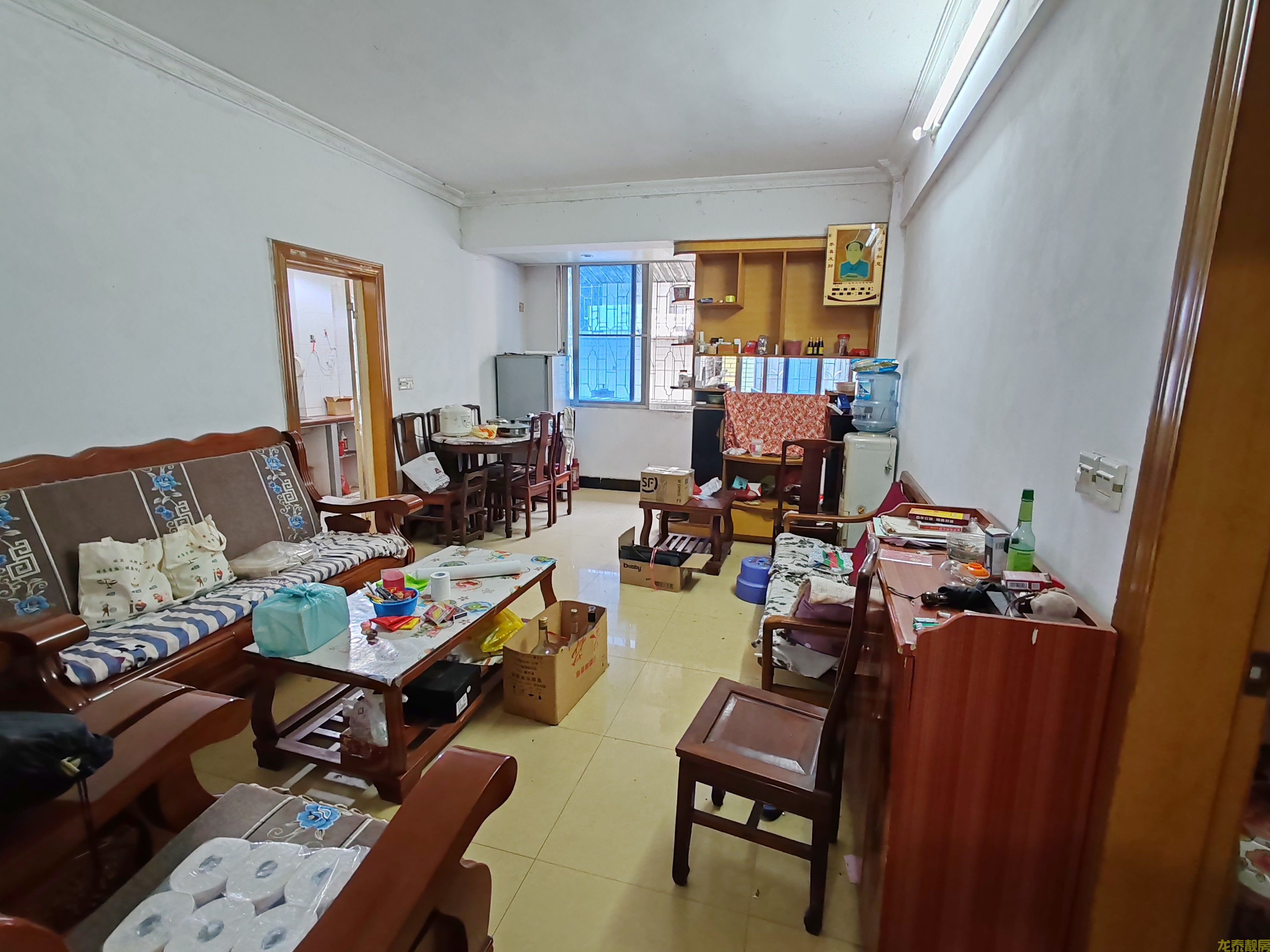 老城区中心市场附近步梯5楼