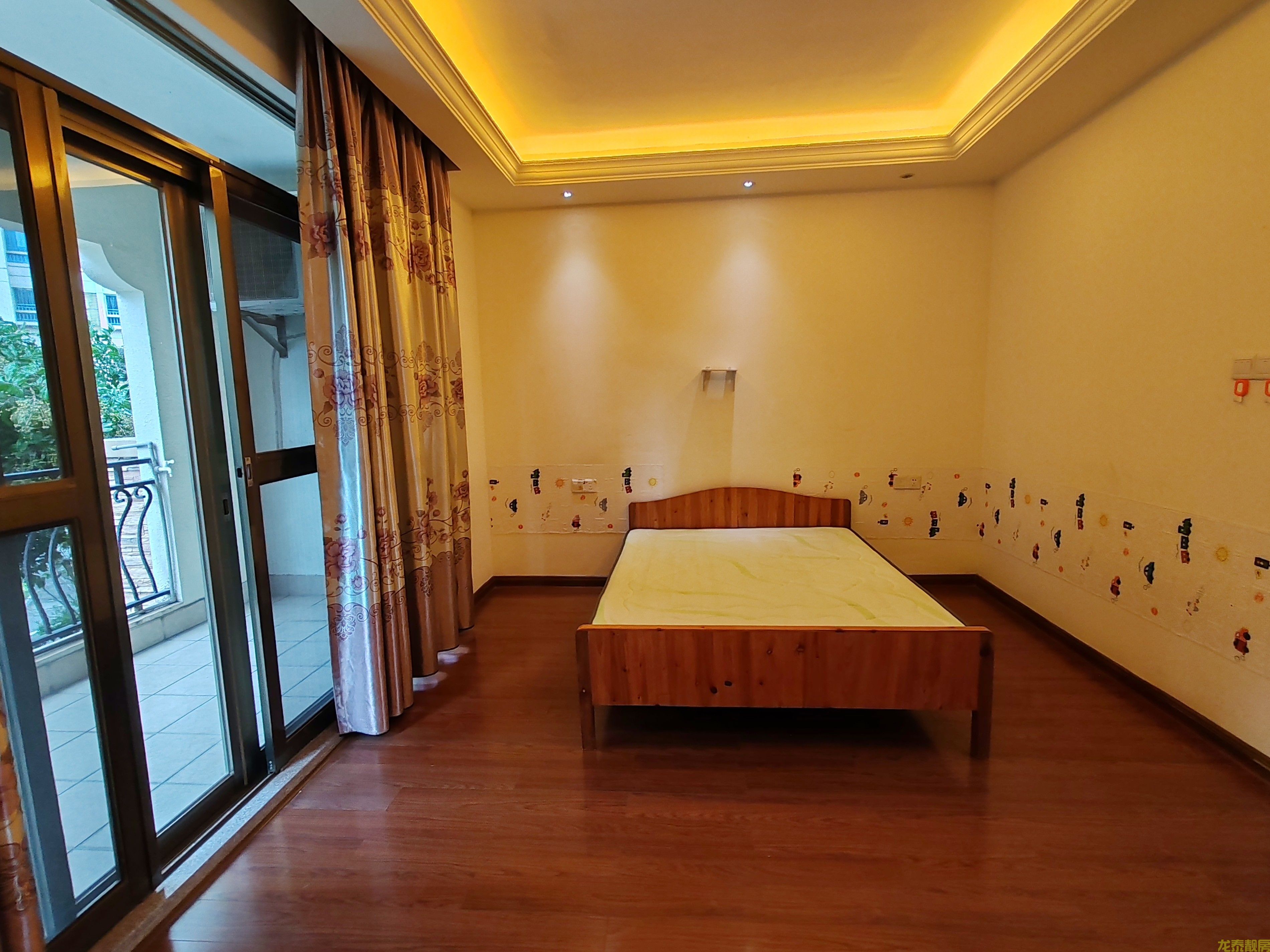 碧桂园五房送三面花园大别墅