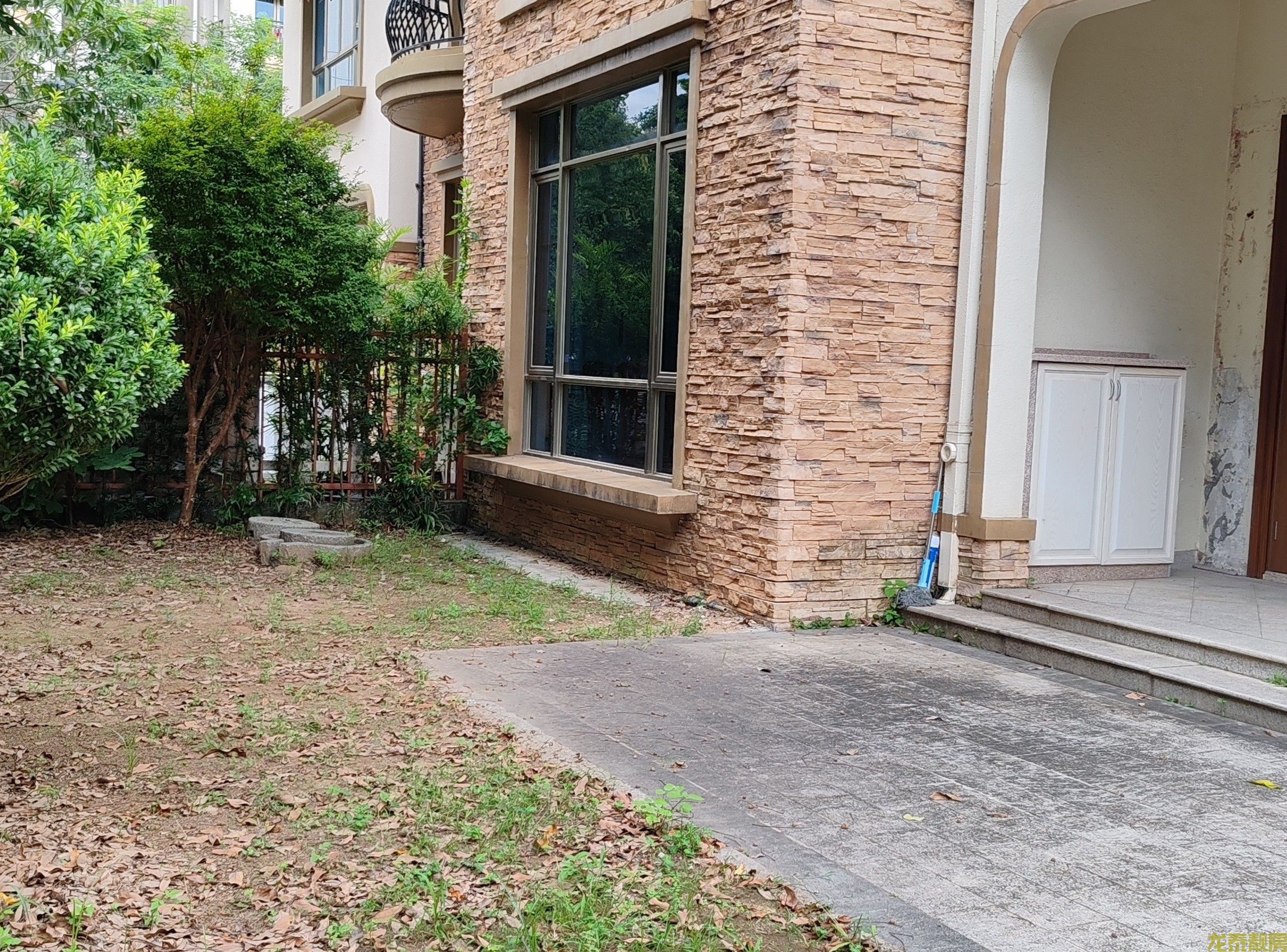 碧桂园五房送三面花园大别墅