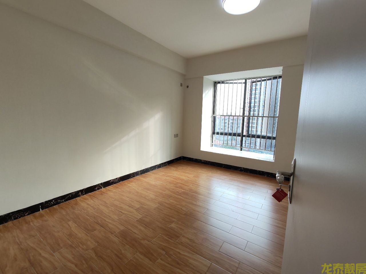 捡漏！康盛名门精装三房仅49.8万